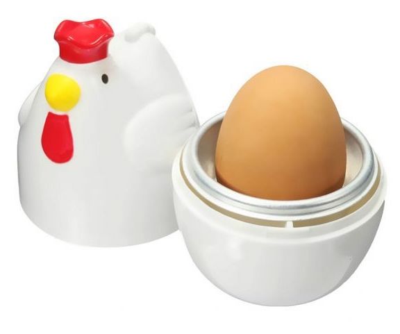 Äggkokare i form av en kyckling för mikrovågsugn