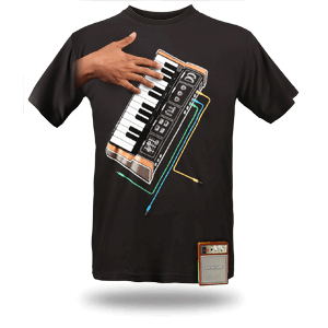 T-shirt spelar piano