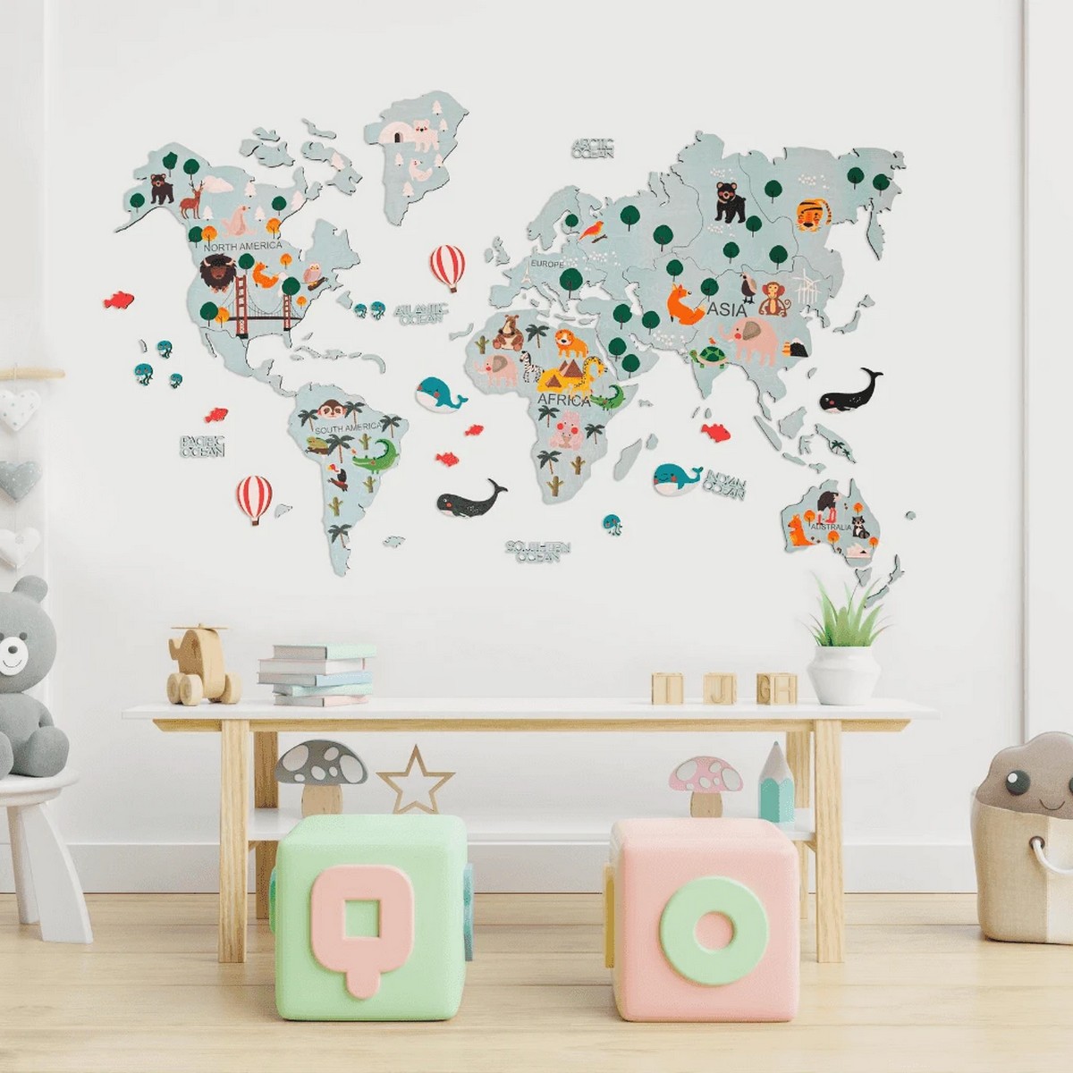 barns trä 2d världskarta på väggen